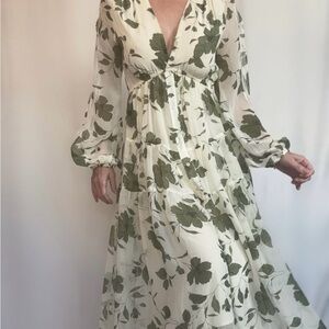 Lulu's Green Floral Long Sleeve Dress